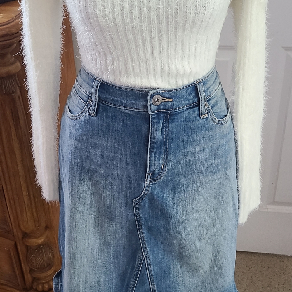 Lila Ryan jean skirt